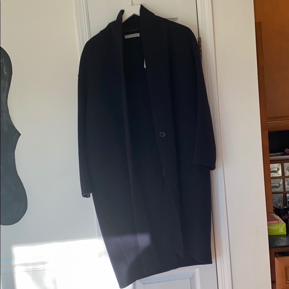 Vince wool over coat. Black/Navy color